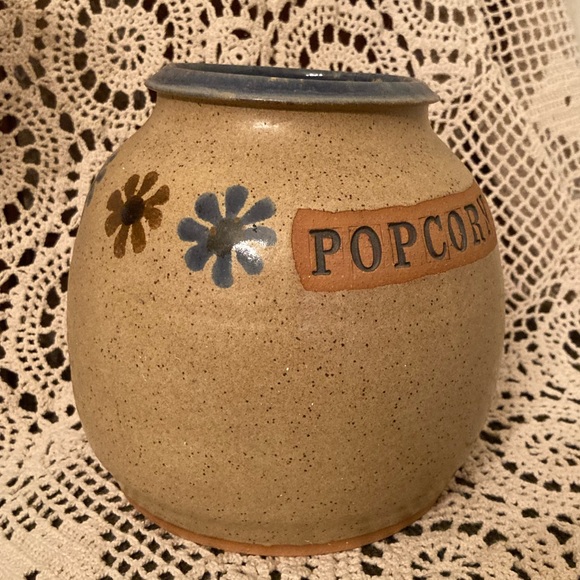 Pottery Popcorn Kernal Holder Container - Country Farmhouse - Picture 1 of 14